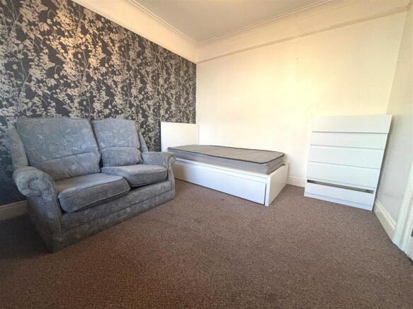 ROOM - QUEENS ROAD.jpg