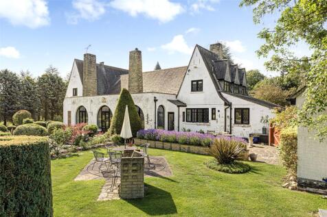Montrose Drive, Maidenhead, Berkshire, SL6