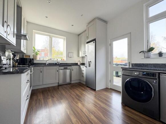 Fitted Kitchen