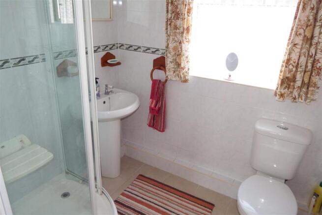 Bathroom/Shower Room