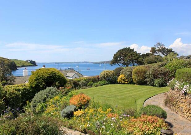 STUNNING VISTA