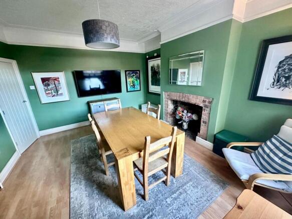 5 bed Terraced to rent Image 5
