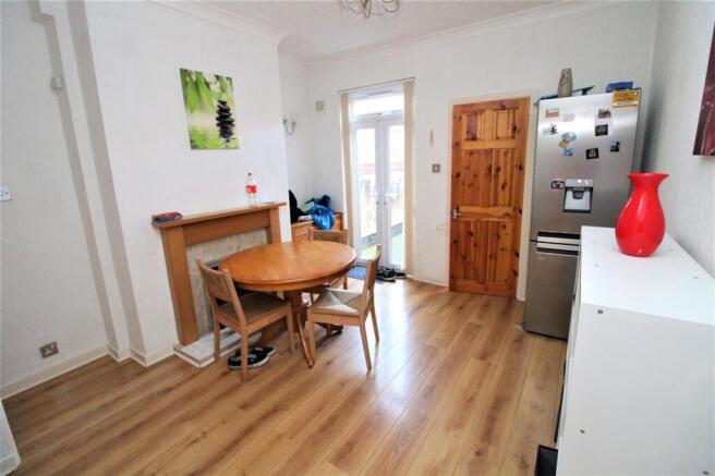 Bertie Road, Wrexham, LL13 photo 3