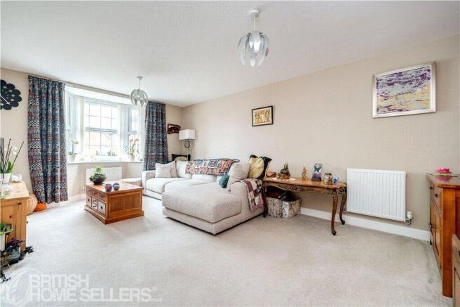 4 bed Detached for sale Image 5