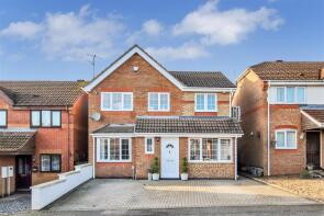 15, Cunningham Close, Rushden NN10 8BS