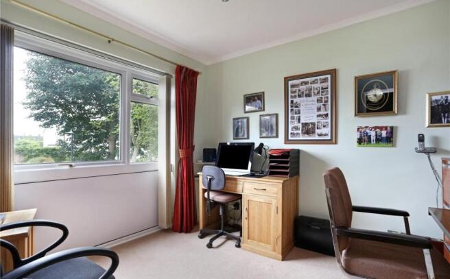 Bedroom/Study