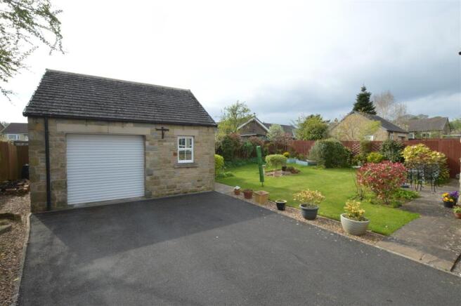 24 ianson close (13).JPG