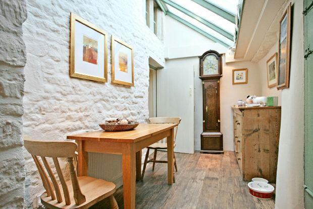 Breakfast Room