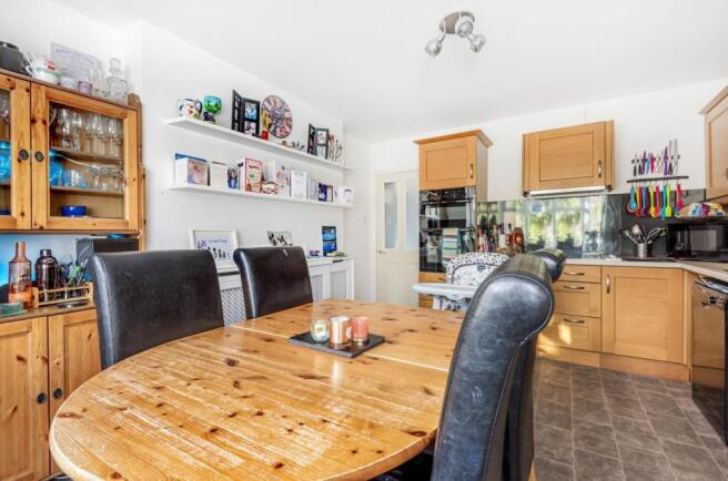 Kitchen/Dining