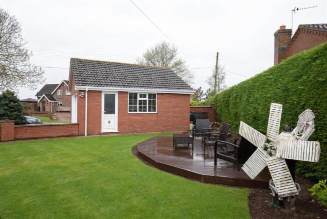 Garden & Garage