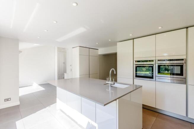 8398088-interior04-800.jpg