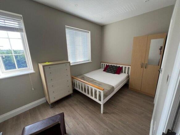 bowes-rd-n11-1ah-991934