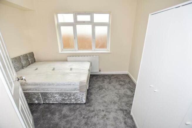 2ND GROUND FLOOR BEDROOM