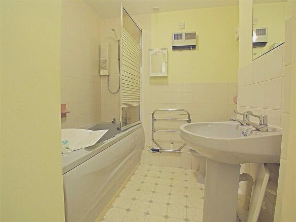Photo 6
