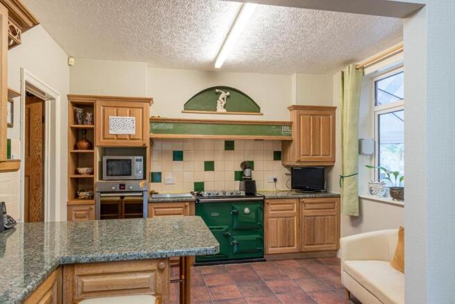BREAKFAST KITCHEN