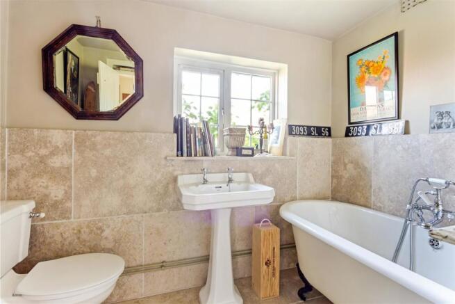 5 Pioneer Cottages fpz263748 (10).jpg