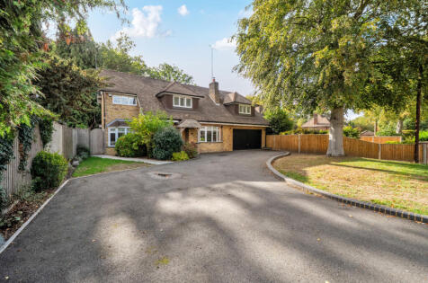 Brackendale Close, Camberley, Surrey, GU15