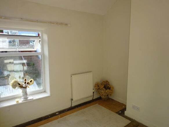 REAR BED 2