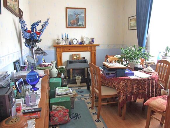 SITTING ROOM