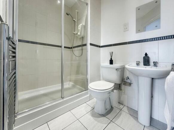 Master En-suite