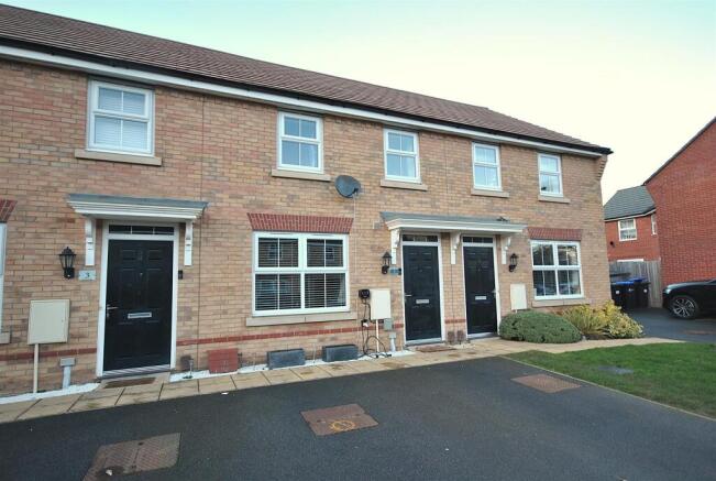 3-bed terraced on De Bray Close, Northampton, £260,000