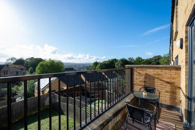 Balcony & Views 