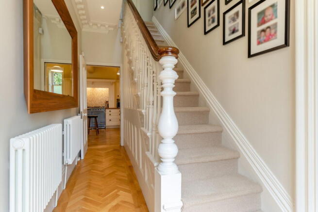 4 bed Detached for sale Image 5