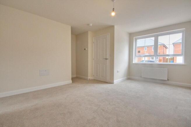3 bed House to rent Image 5