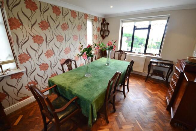 Dining Room.jpg