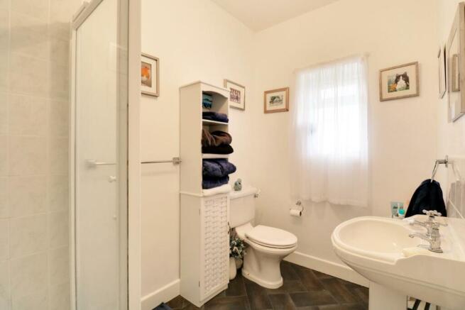 Second Bathroom.jpg