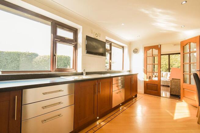 kitchen-4.jpg