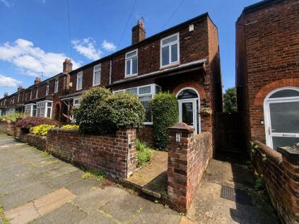 Carlton Avenue, Romiley