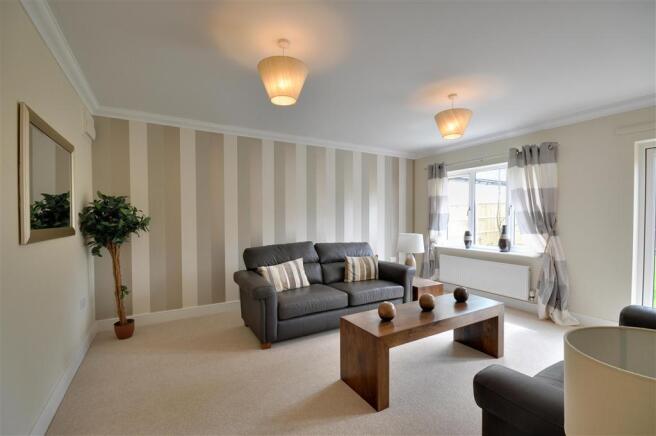 Loungfe (Show Home)