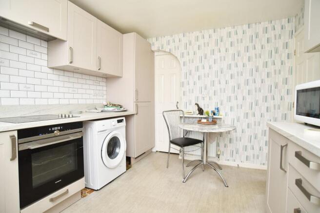 3 bed Semi-Detached for sale Image 8