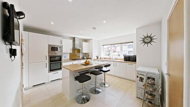 Kitchen/Breakfast Room