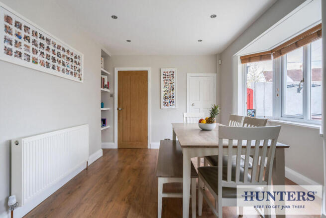 3 bed Semi-Detached for sale Image 6