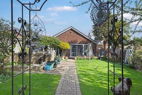 Ongar Road, Writtle, CM1