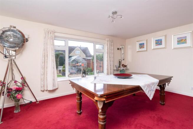 Sitting/Dining Room