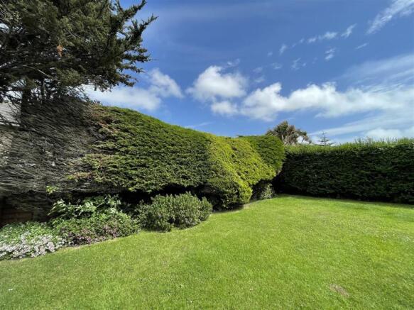 REAR GARDENS