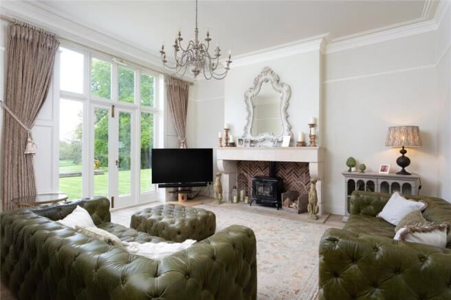 7 bed Detached for sale Image 5