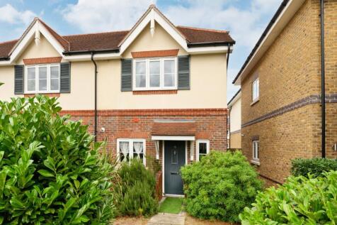 Old Halliford Place, Shepperton, Surrey, TW17