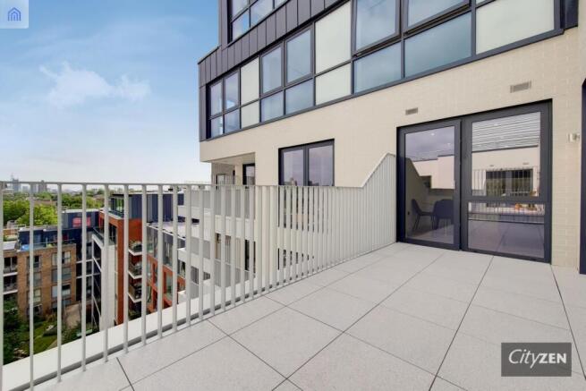 PRIVATE ROOF TERRACE