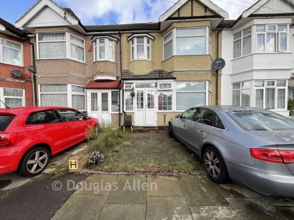Lyndhurst Gardens, Newbury Park, Ilford, Essex
