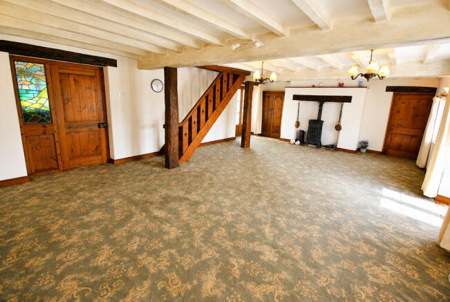 4 bed Cottage for sale Image 9