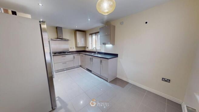 3 bed Semi-Detached for sale Image 6