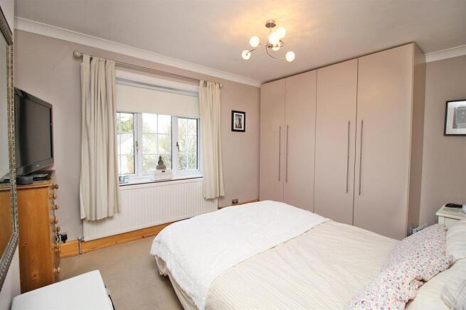 Bedroom 1.JPG