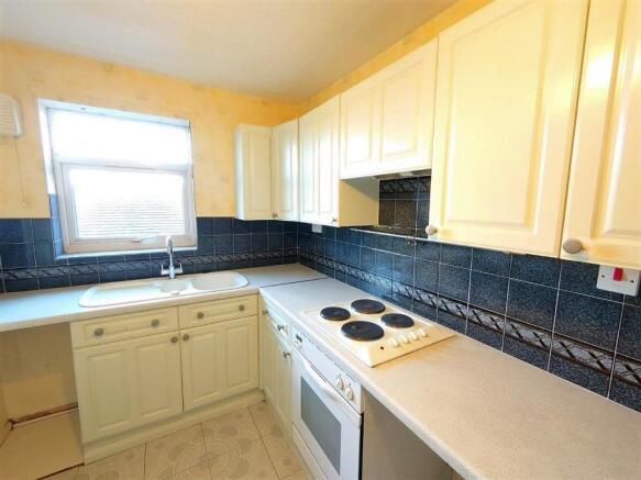 Kitchen c.jpg