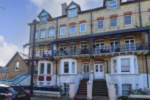 Flat 4, 14, Adrian Square, Westgate On Sea CT8 8SU
