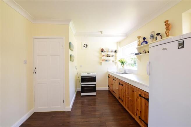 Kitchen/Dining Area