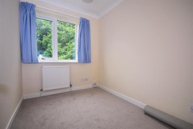 Bedroom 4.jpg